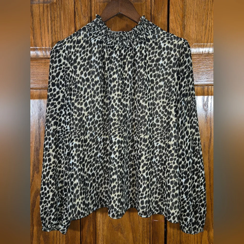 J Crew Leopard Long Sleeve Mock Neck Elastic Cuffs Partially Lined Poly Blouse M
